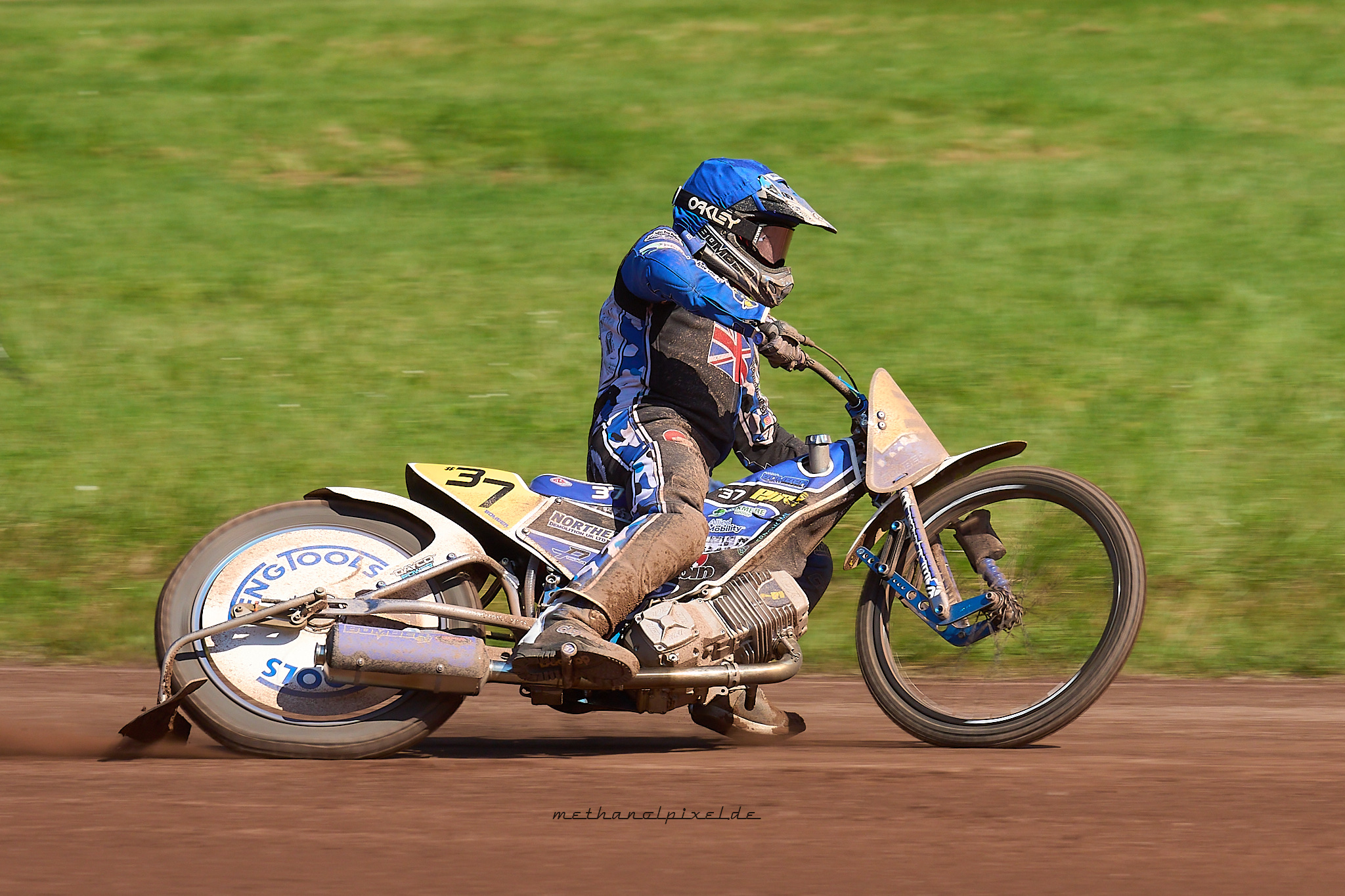 ILCE 7M4   A7401750c1 90